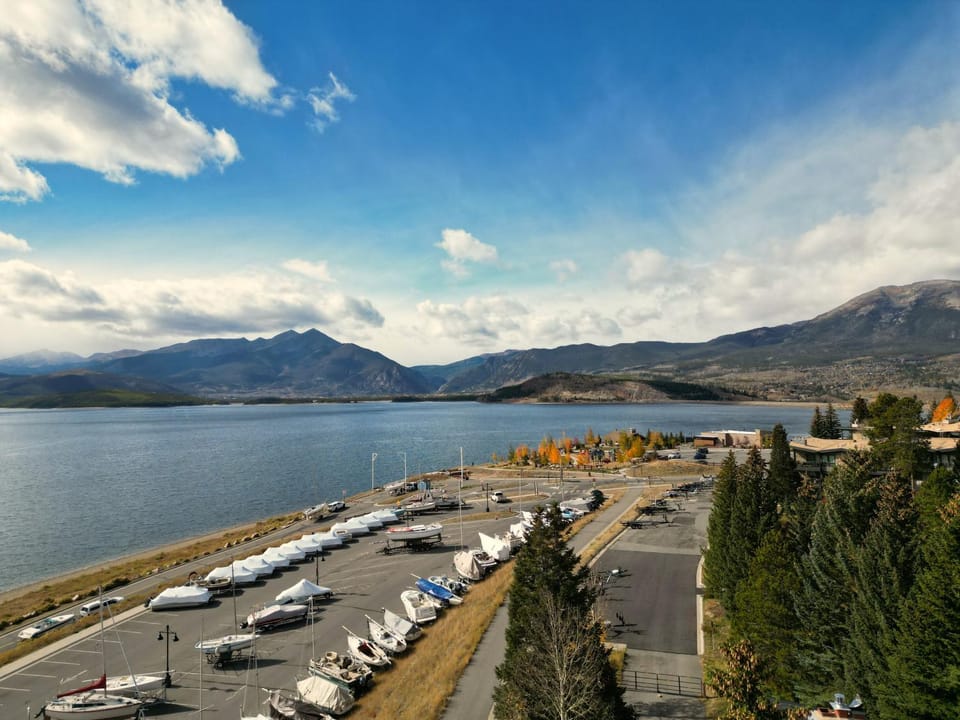 Sail Lofts 101 Apartment in Dillon