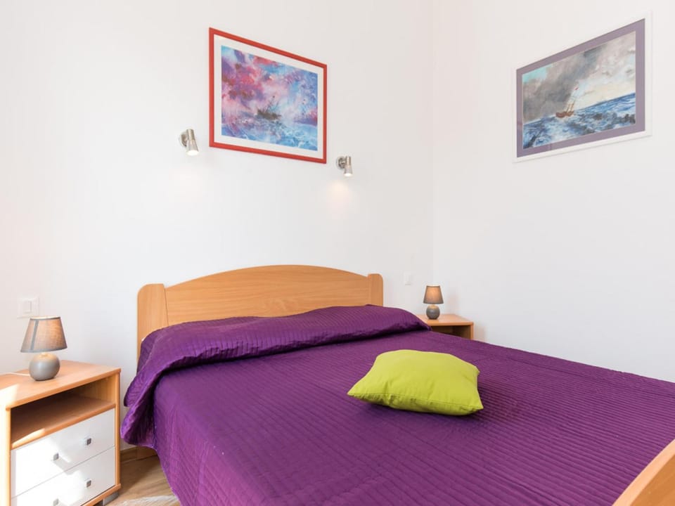 Bedroom, Bedroom