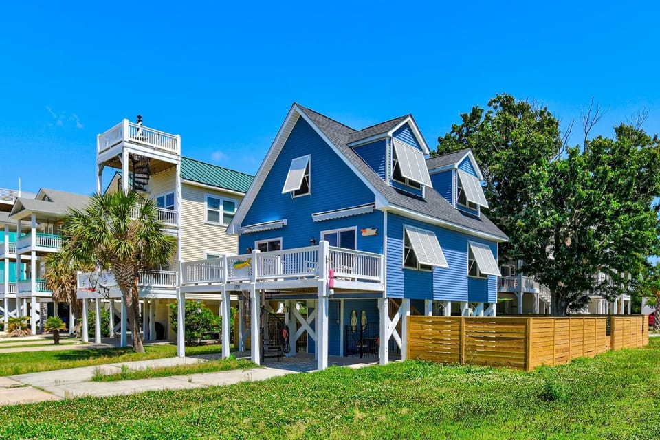 Ten A Sea Breeze by Carolina Beach Realty House in Carolina Beach
