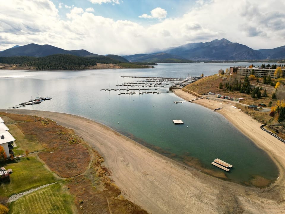 Yacht Club 27 Apartment in Dillon