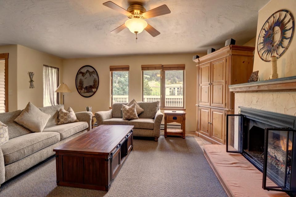 Ten Mile Haus A-6 2Br 2Ba Apartment in Copper Mountain