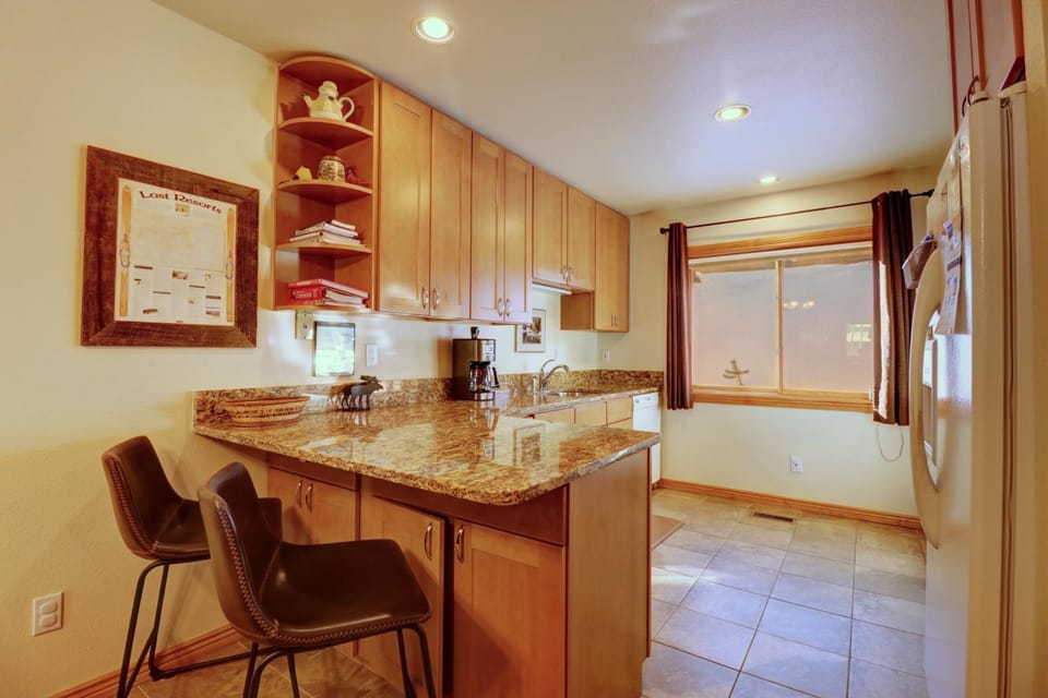 727B Meadow Creek Apartment in Frisco