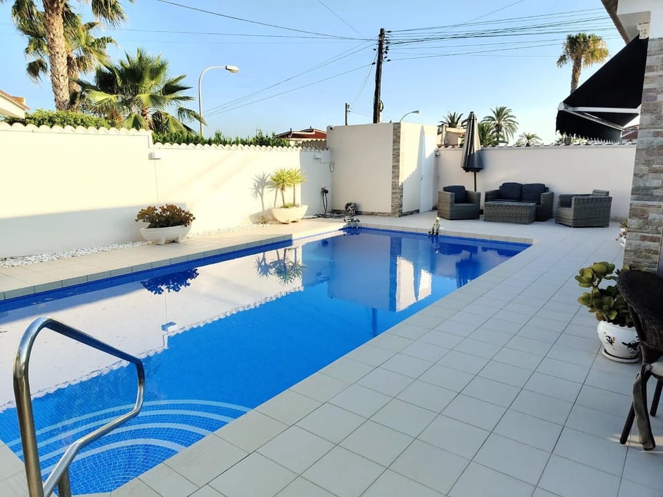 Villa Quesada con piscina privada Chalet in Vega Baja del Segura