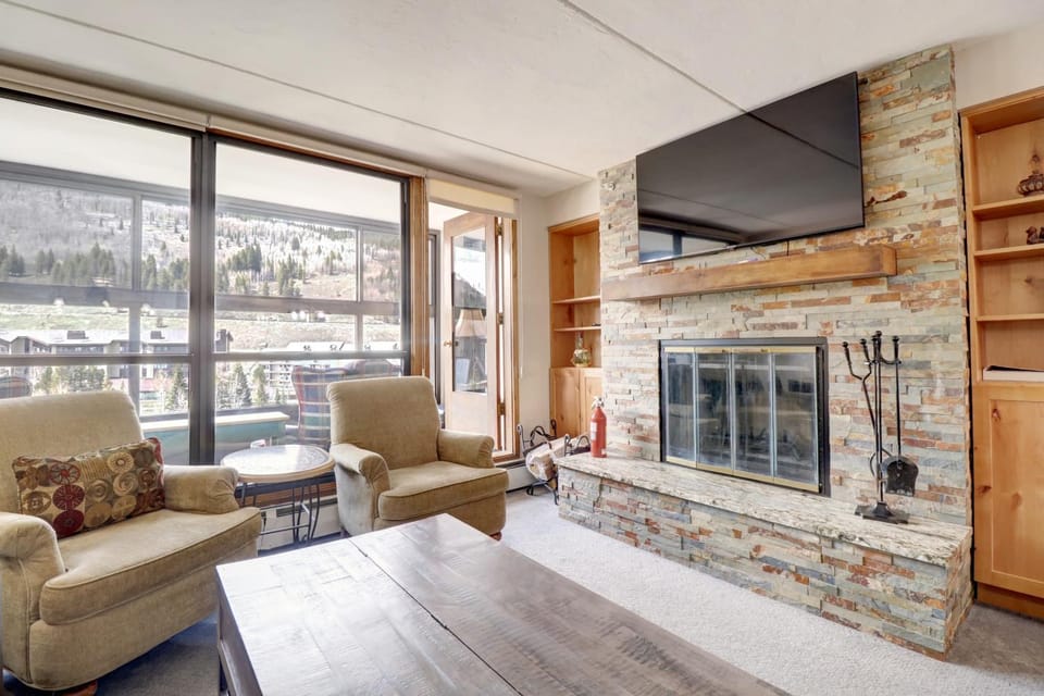 MP504 1BR 2BA Mountain Plaza Apartment in Summit County