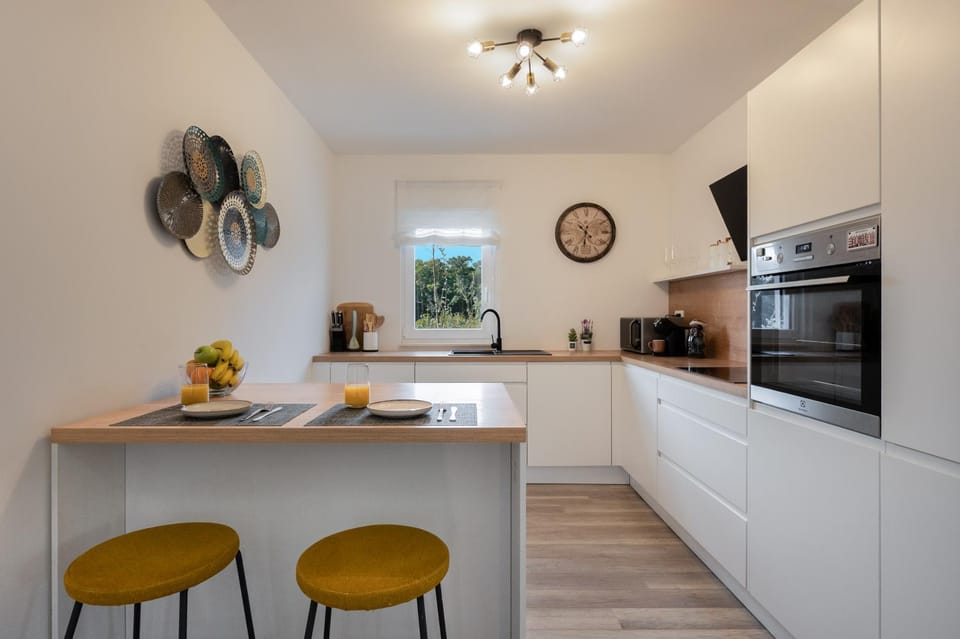 Kitchen or kitchenette, kitchen