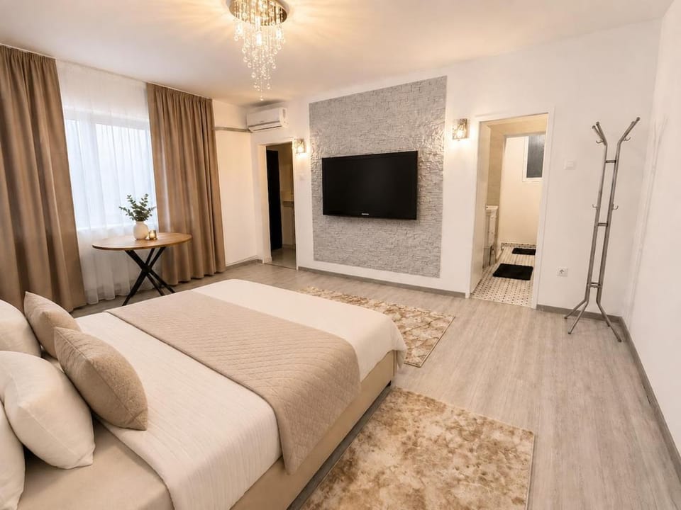 Elegant Beige Studio - Cozy City Stay Apartment in Bucharest
