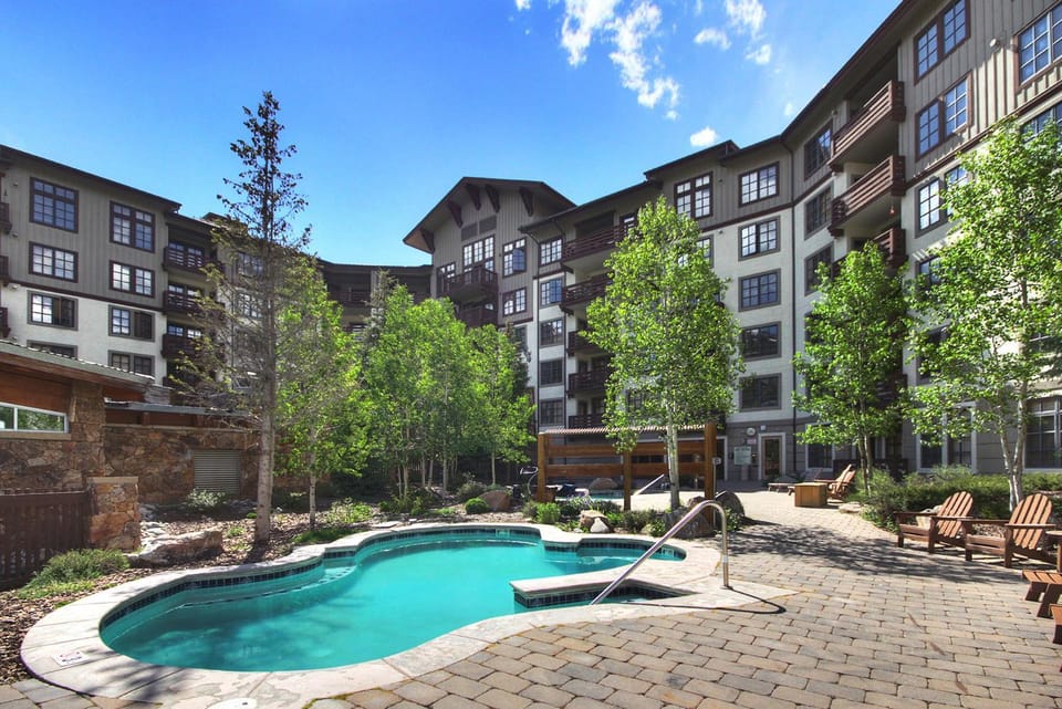 PP606 Passage Point Apartment in Summit County