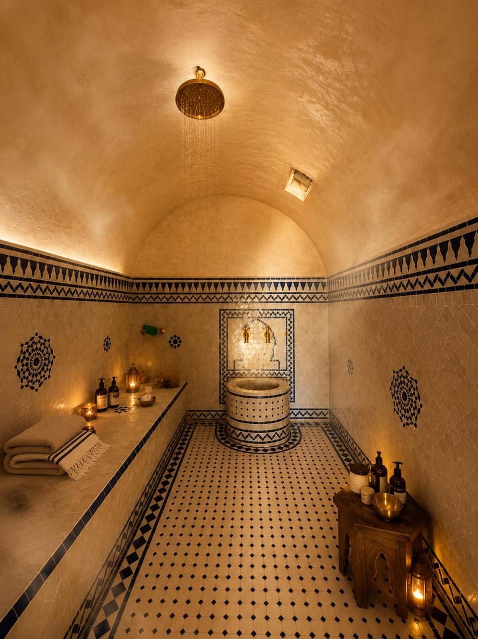 Massage, Sauna, Spa and wellness centre/facilities
