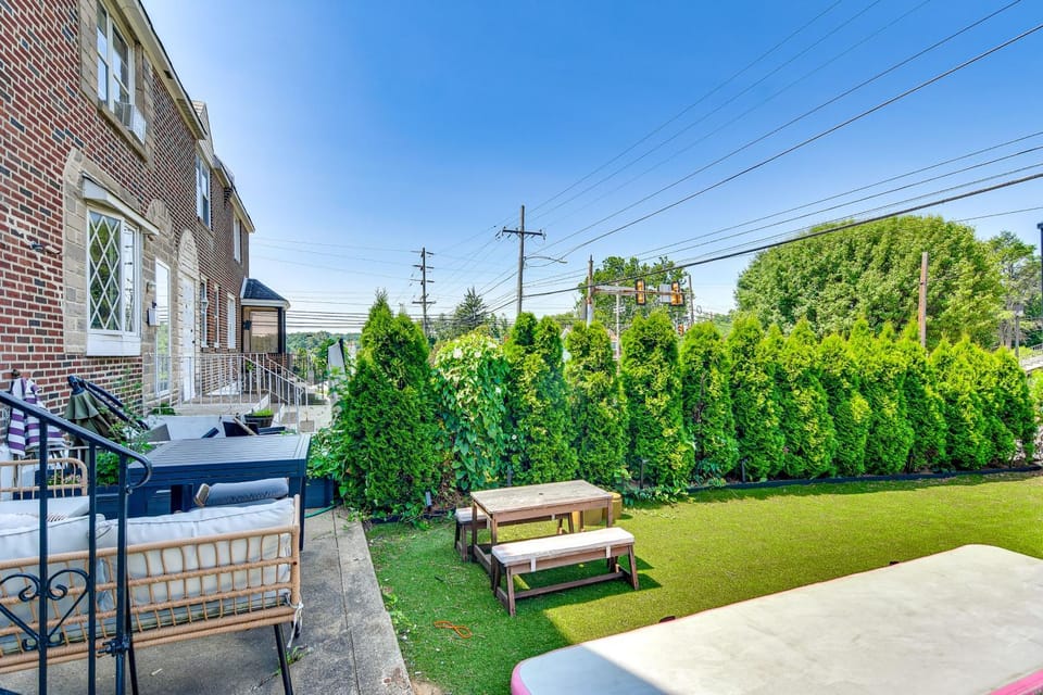 Modern Philly-Area Retreat Near Downtown & PHL! House in Upper Darby