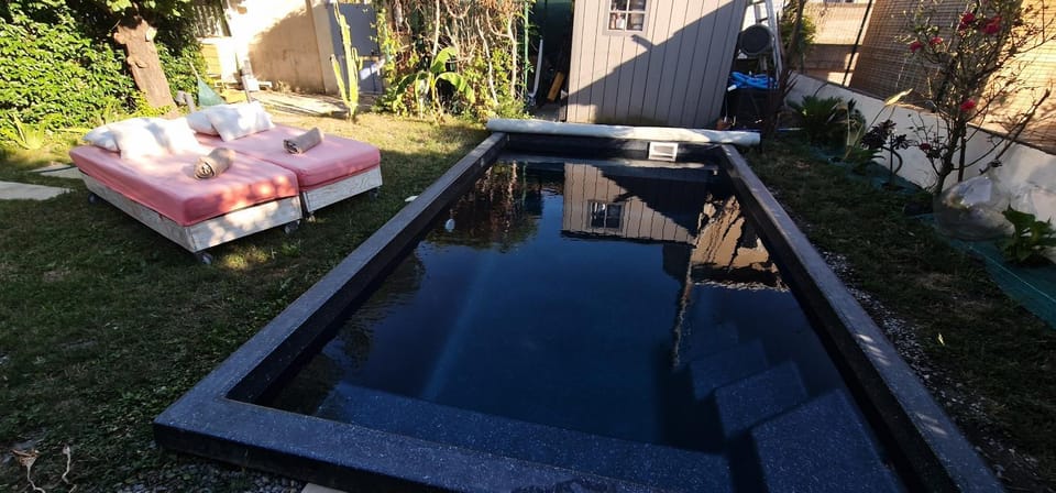 Swimming pool, Swimming pool