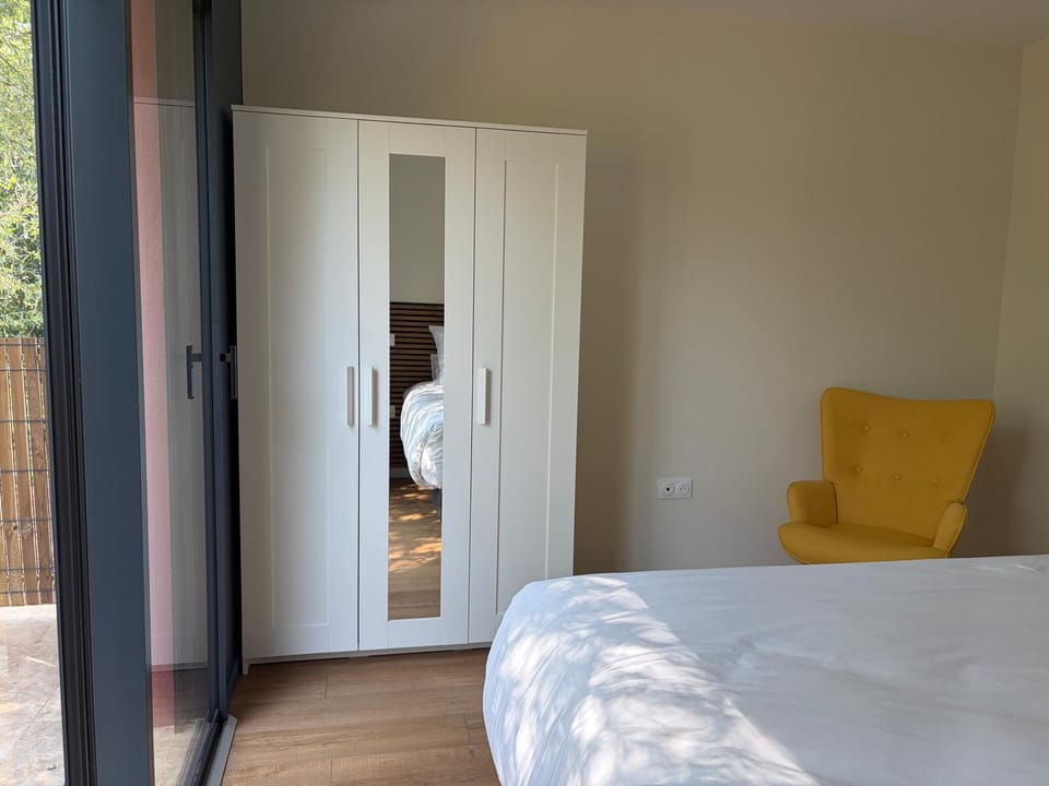 Claïla Appart-Hôtel Abzac Apartment hotel in Nouvelle-Aquitaine