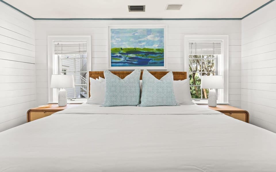 Have a Little Fun Everyday Carriage House House in Seaside