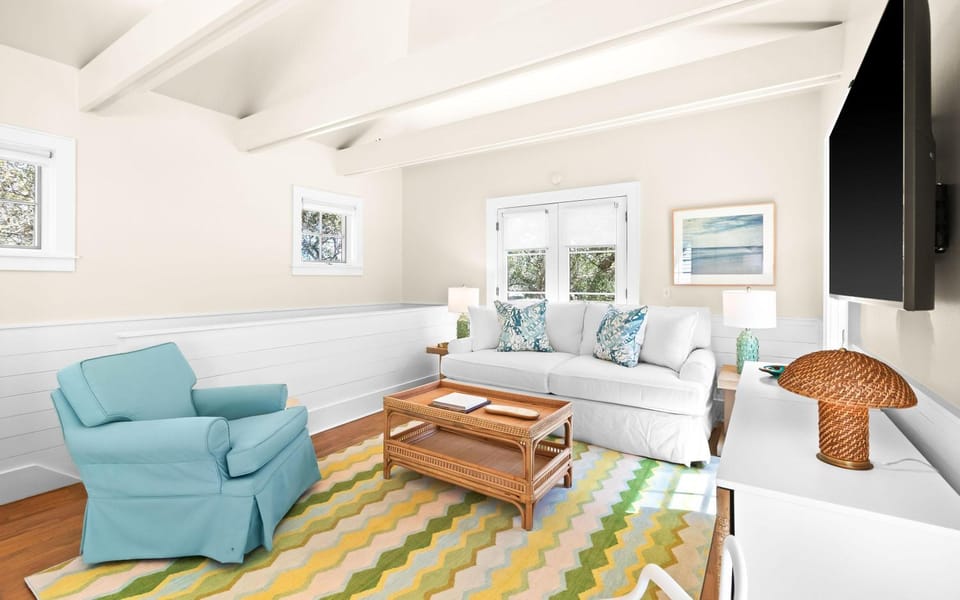Have a Little Fun Everyday Carriage House House in Seaside