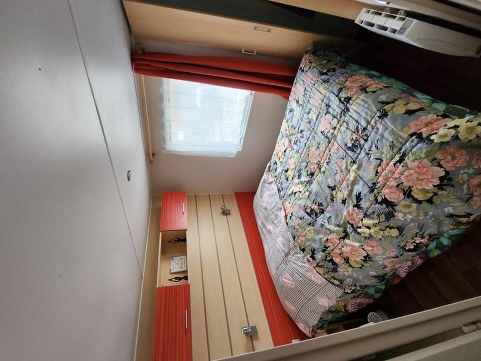 Mobil-home pratique, animaux admis - 4 pers. - API-1-52-2963 Campground/ 
RV Resort in Normandy