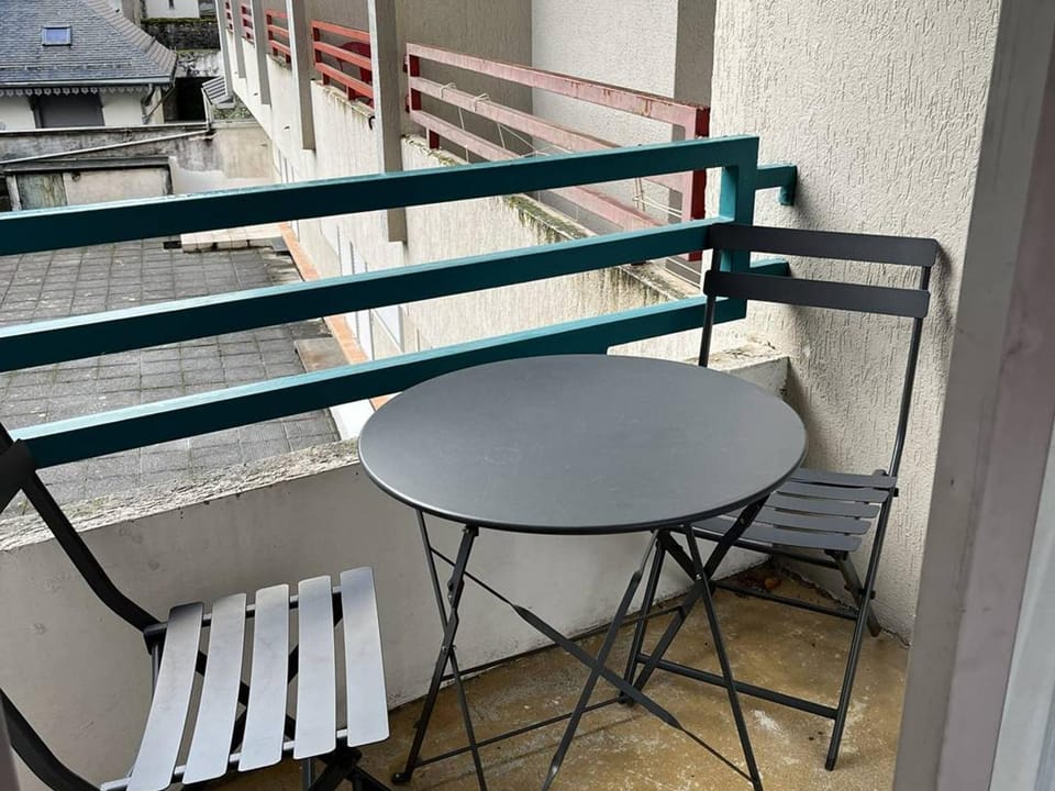 Studio charmant, terrasse vue montagne - 4 pers. - FR-1-234-359 Apartment in Cauterets