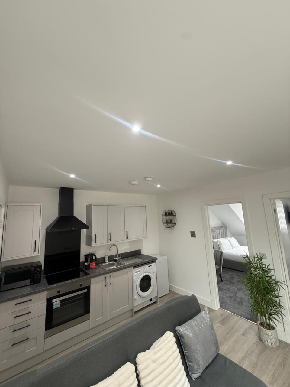Cool Side Of The Pillow Apartment in Swindon