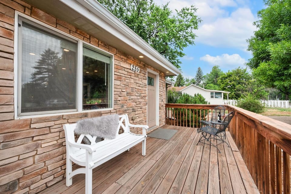 City Park Retreat Near Golf, Parks and Old Town House in Fort Collins