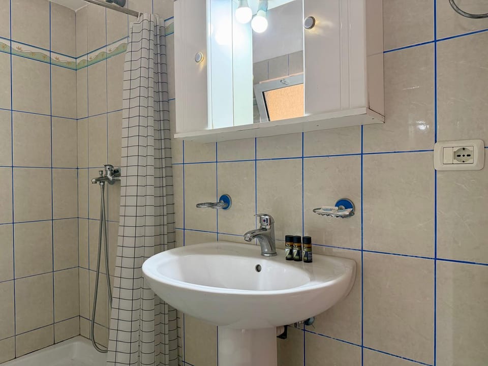 Toms Place Apartment in Vlorë County, Albania