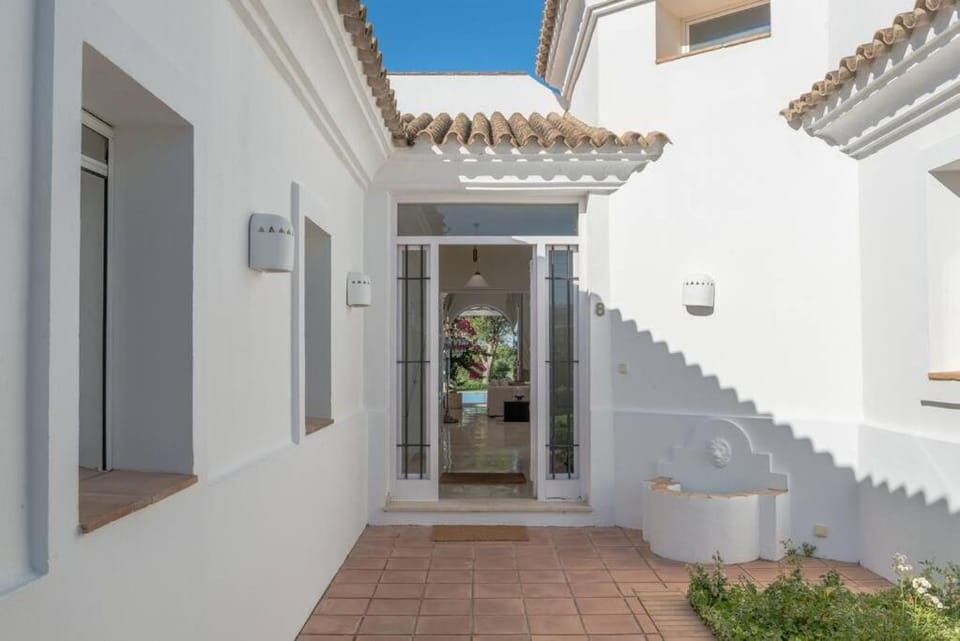 4-Bedroom Golf Villa in Benalup Casas Viejas Villa in La Janda