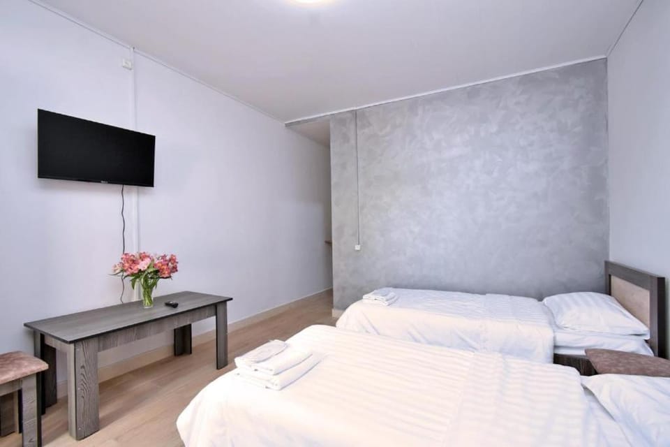Zvartnots Hotel in Yerevan