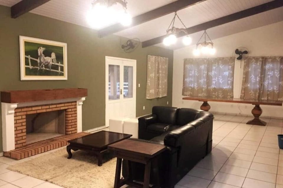 Private Suite with Kitchen & Pool Access Farm Stay in State of Paraná