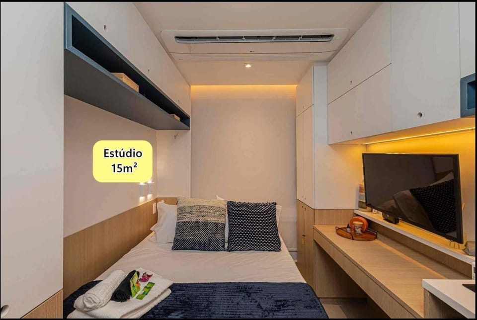 Kitchen or kitchenette, Living room, Bedroom