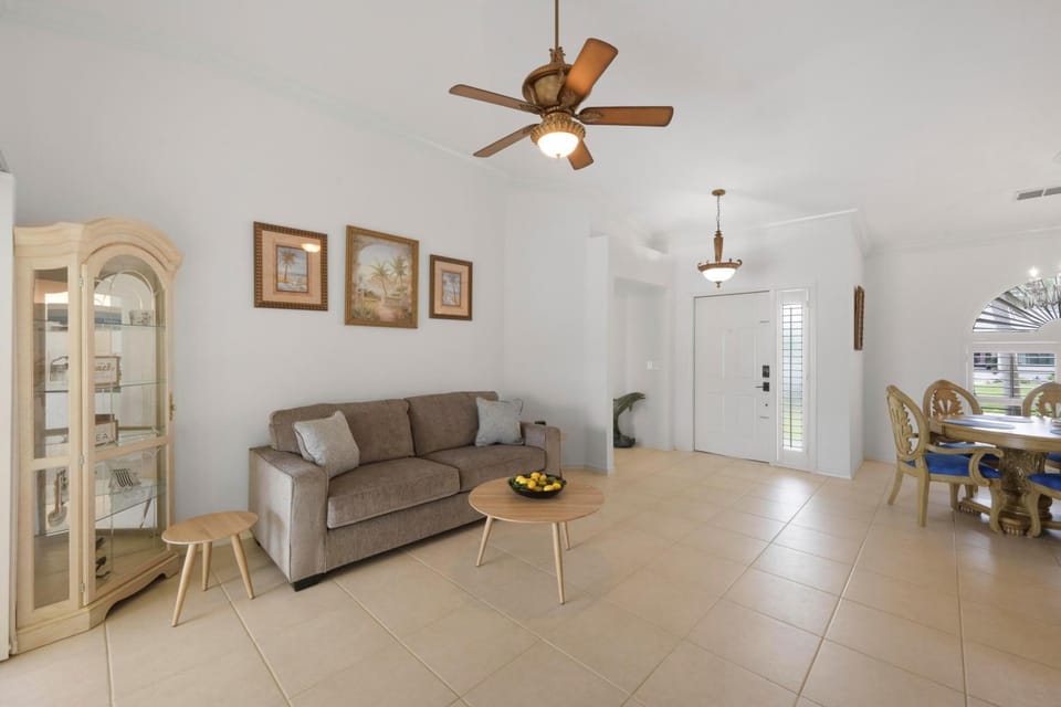 231 Beachcomber Street House in Marco Island