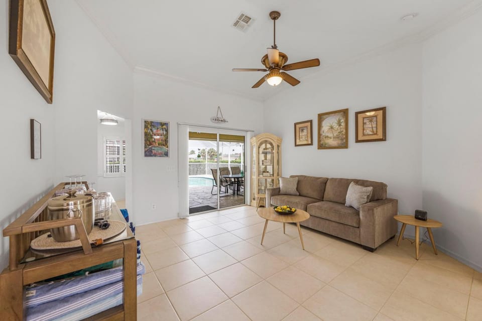 231 Beachcomber Street House in Marco Island