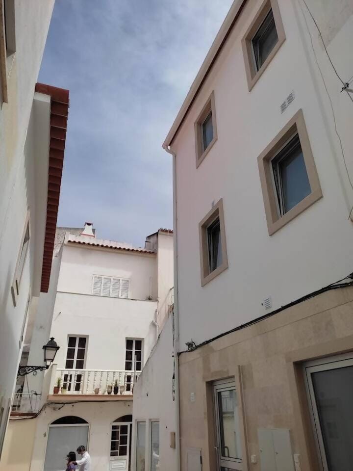 Sandowav – Modern Apartment Steps from the Beach Apartment in Nazaré