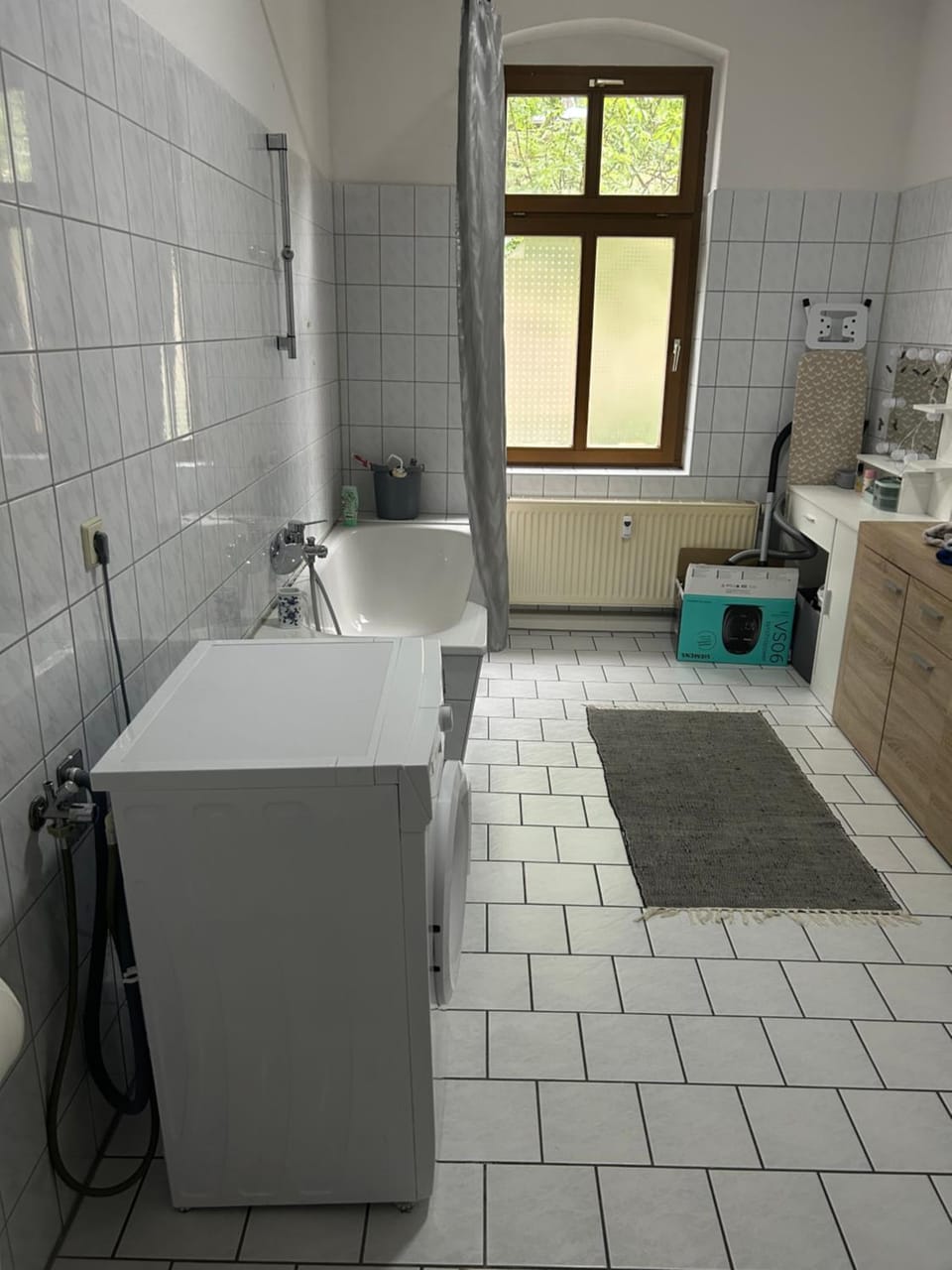 Bathroom, Bath