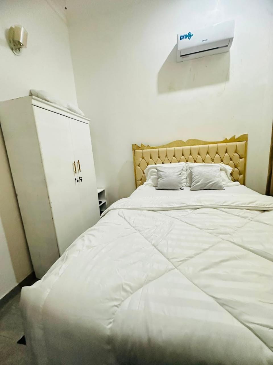Prime Executive Studio Apartment in City of Dar es Salaam