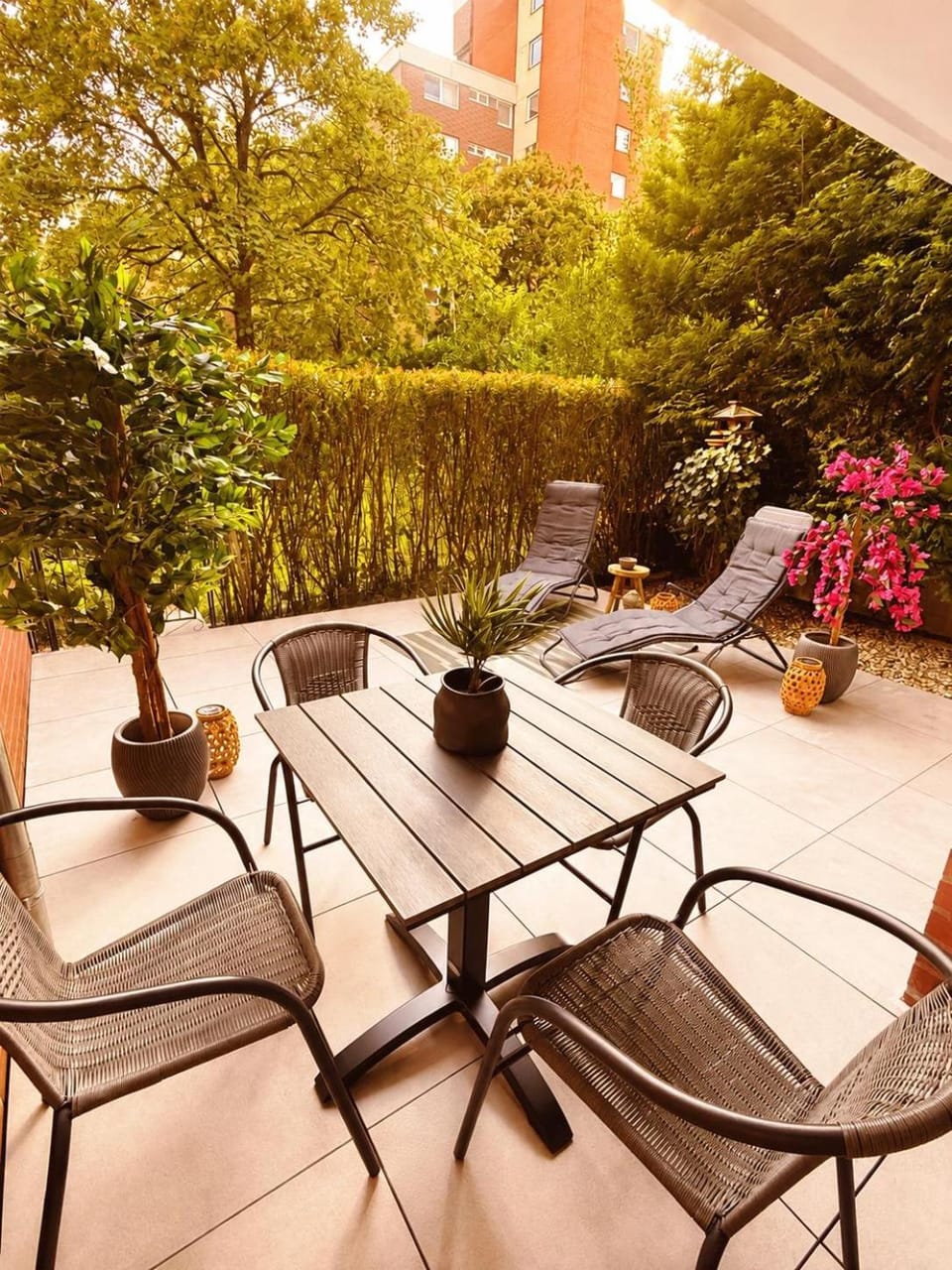 Garden, Balcony/Terrace