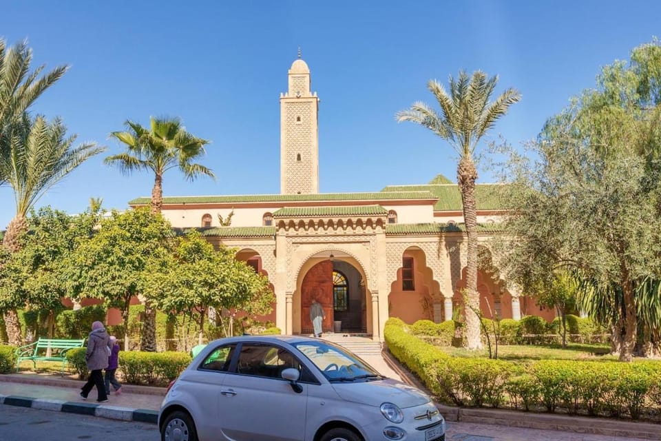 Authentic Moroccan 3BR Duplex Pool Near Medina Apartment in Marrakesh