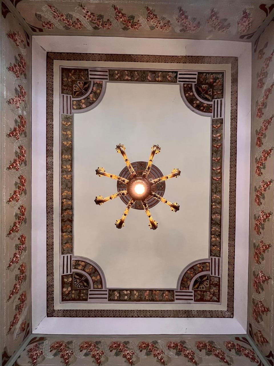 Living room, Decorative detail