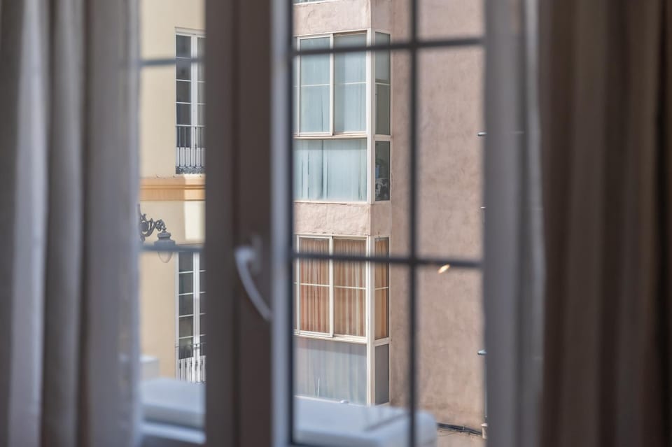 Victoria 16 Premium by Nagoa Homes Apartment in Malaga