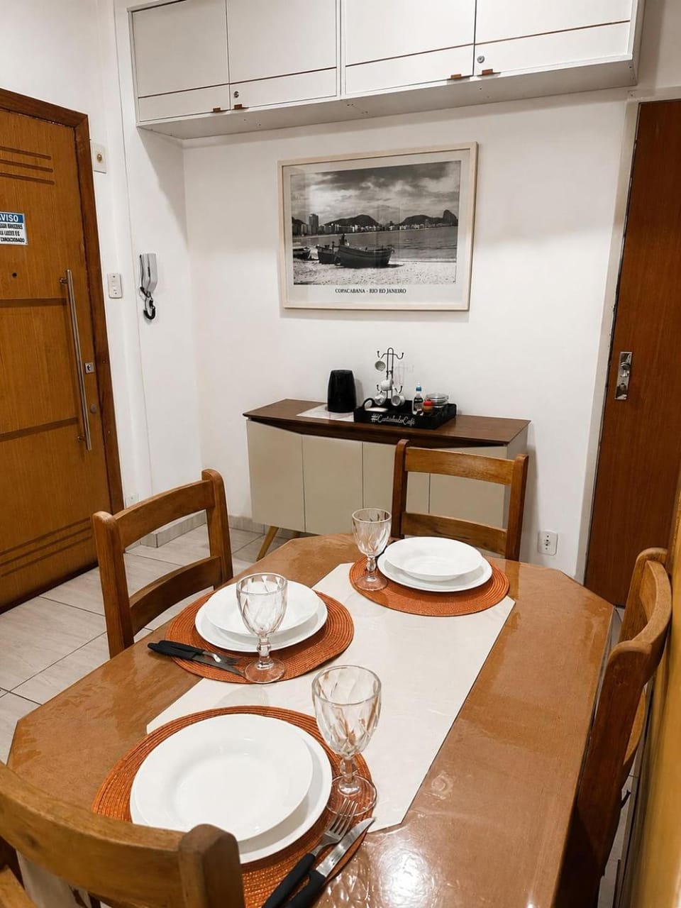 Quarto e Sala Confortável - Praia de Copacabana Apartment in Rio de Janeiro