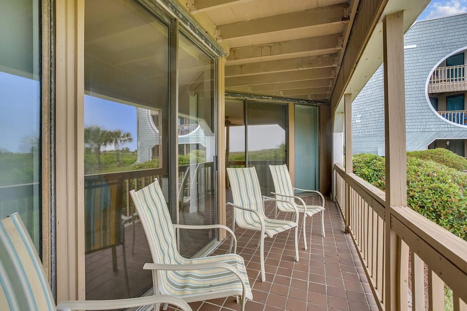 New Summer Deal: Free Fun and Beach Gear Credit House in Butler Beach