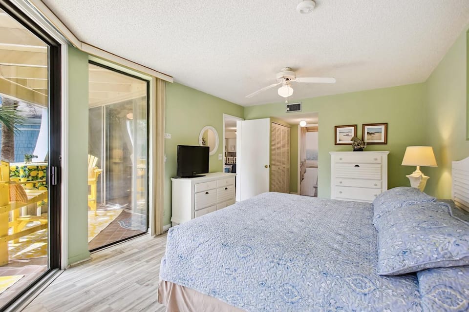 New Summer Deal: Free Fun and Beach Gear Credit House in Butler Beach