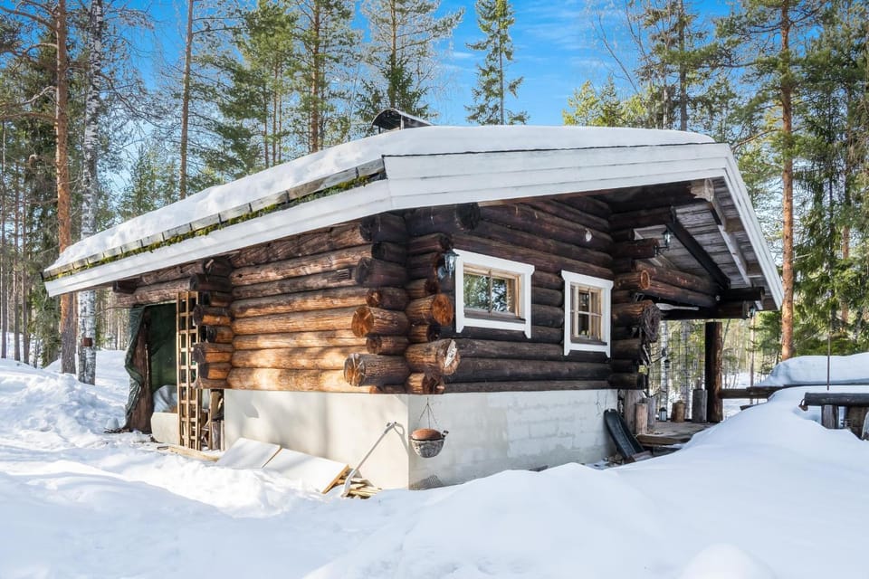 WALHALLA Kaksi Mökkiä, Maisemasauna ja Oma Rauha Chalet in Finland