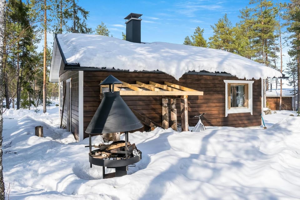 WALHALLA Kaksi Mökkiä, Maisemasauna ja Oma Rauha Chalet in Finland