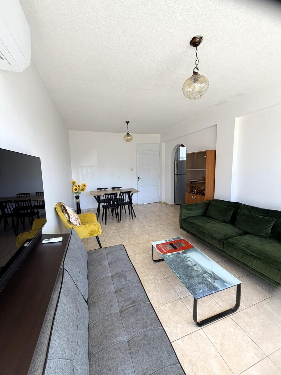 TV and multimedia, Living room, Dining area