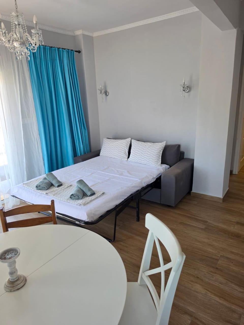 View (from property/room), Photo of the whole room, Bedroom