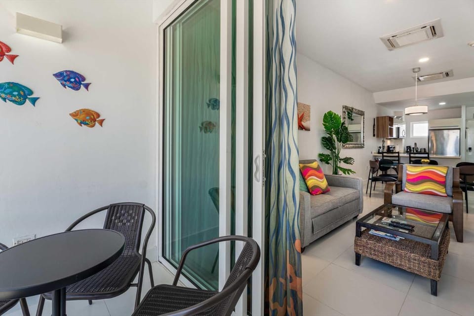 AL207 -Resort Pool-Beach Tennis court- 2BR condo-Close to Palm Beach House in Noord