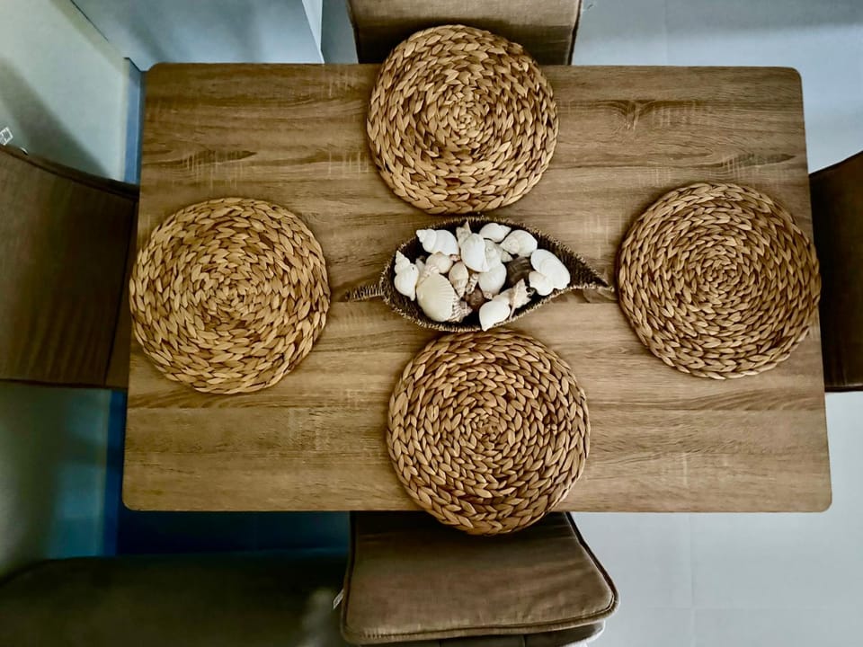 Food and drinks, Dining area, Food, Breakfast