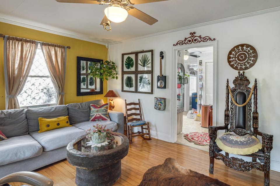 'NashVegas Getaway' w/ Hot Tub Near Broadway House in Nashville