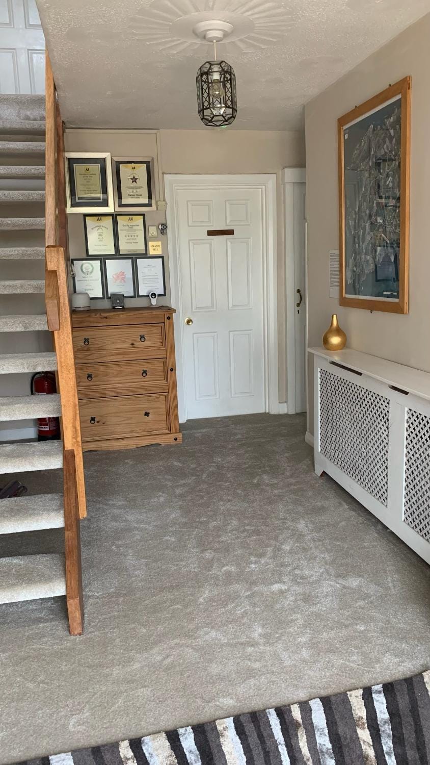 Lobby or reception, Internal: Not applicable to any particular room