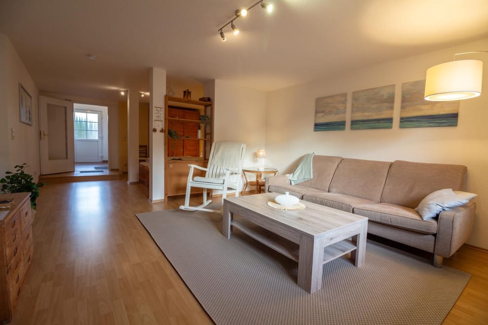 Living room, Photo of the whole room