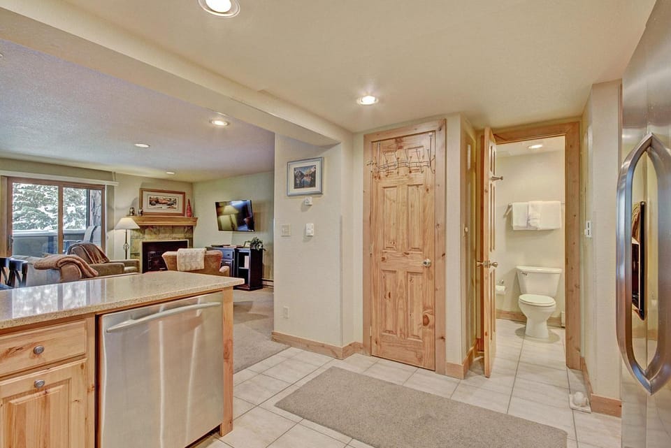 CM244 Copper Mtn Inn Apartment in Summit County