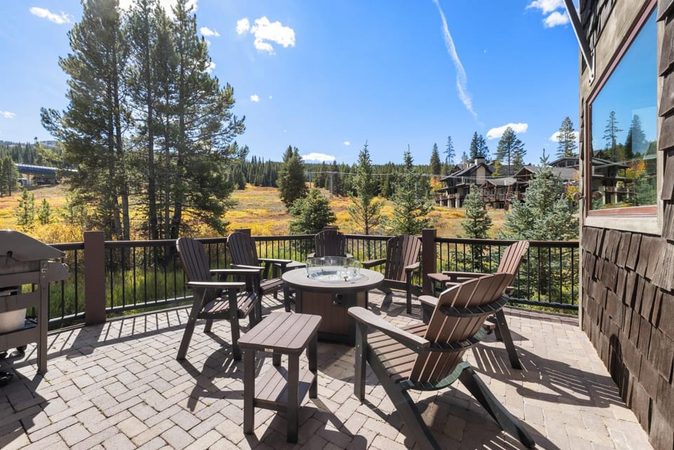 LR962 The Timberline at Lewis Ranch House in Summit County