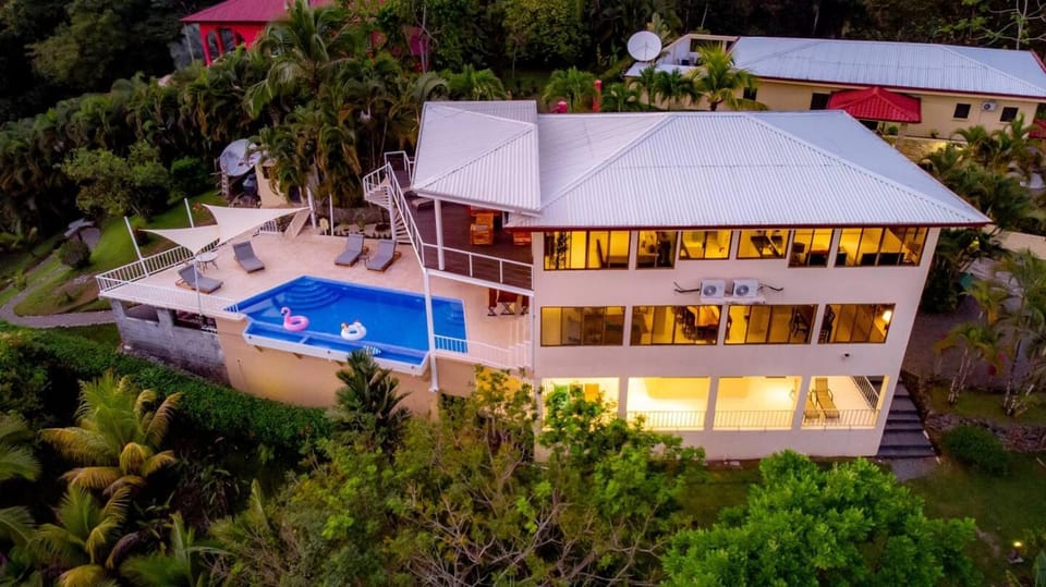 Casa Mariposa - Natural Paradise -Lots of Wildlife Villa in Quepos